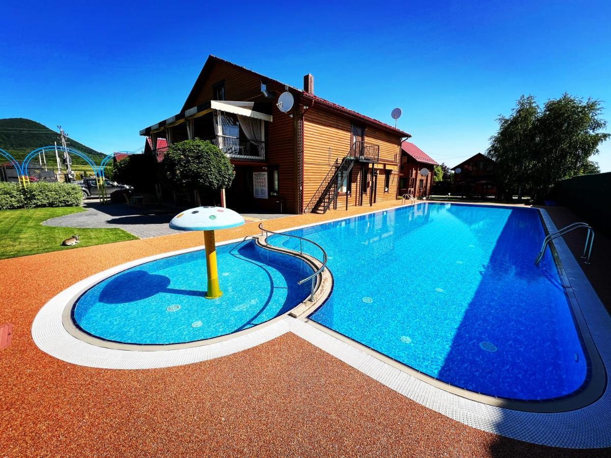 Gorodok Villa Мигово Екстериор снимка